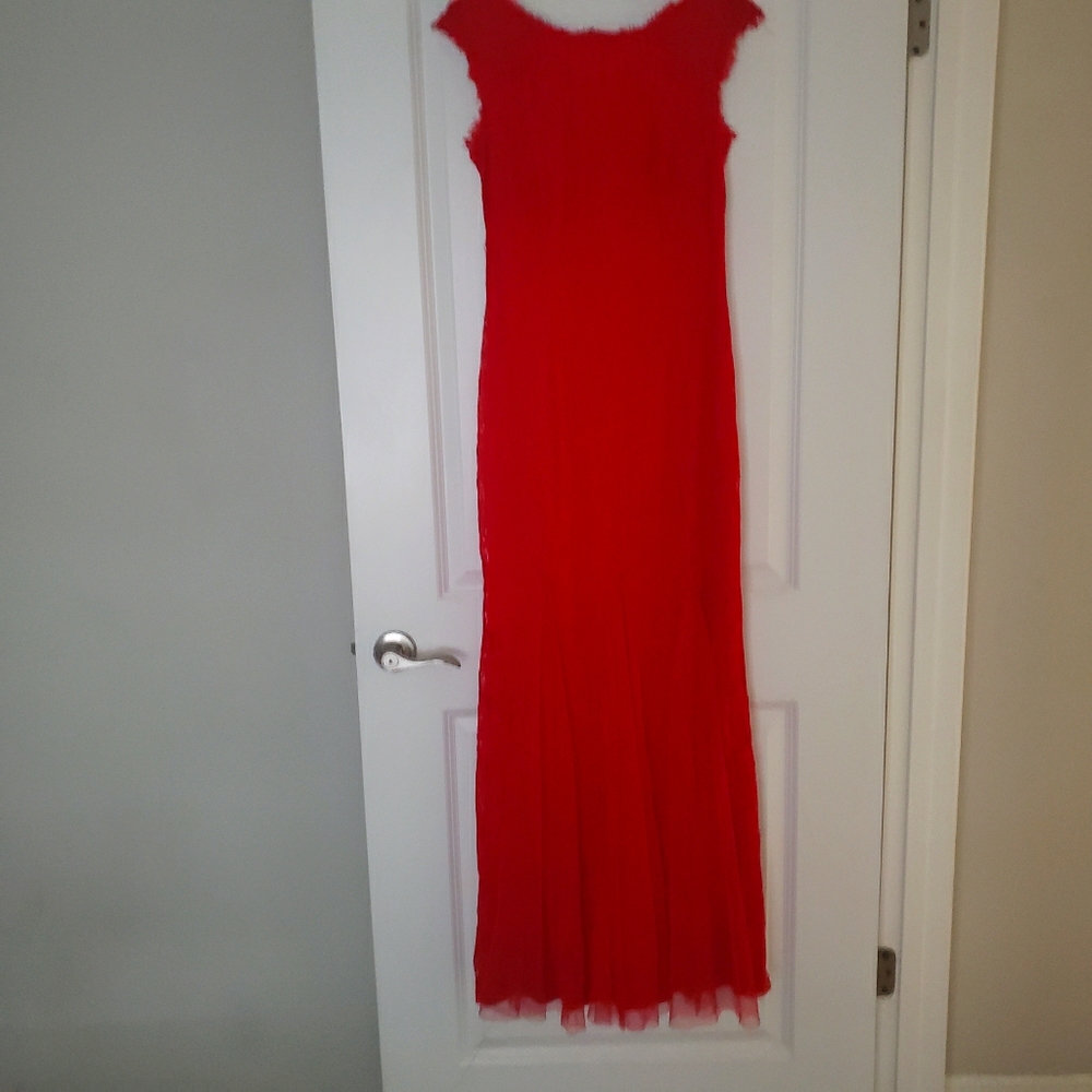 Dress - Picture 2 of 2